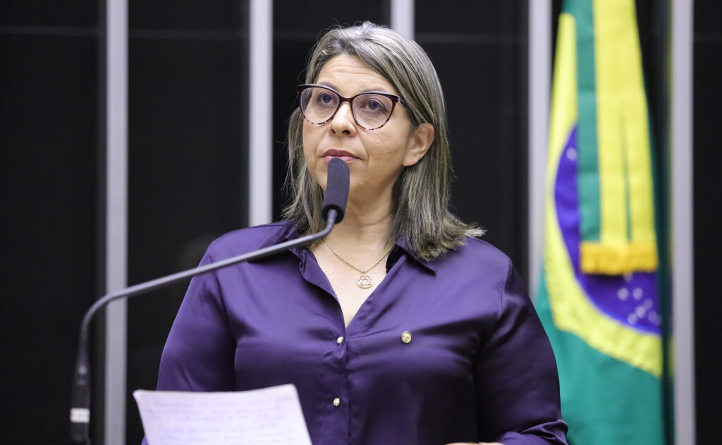 vereadora-eliza-virginia-pede-aceleracao-de-projeto-de-anistia-ao-8-de-janeiro-ao-presidente-da-camara-dos-deputados